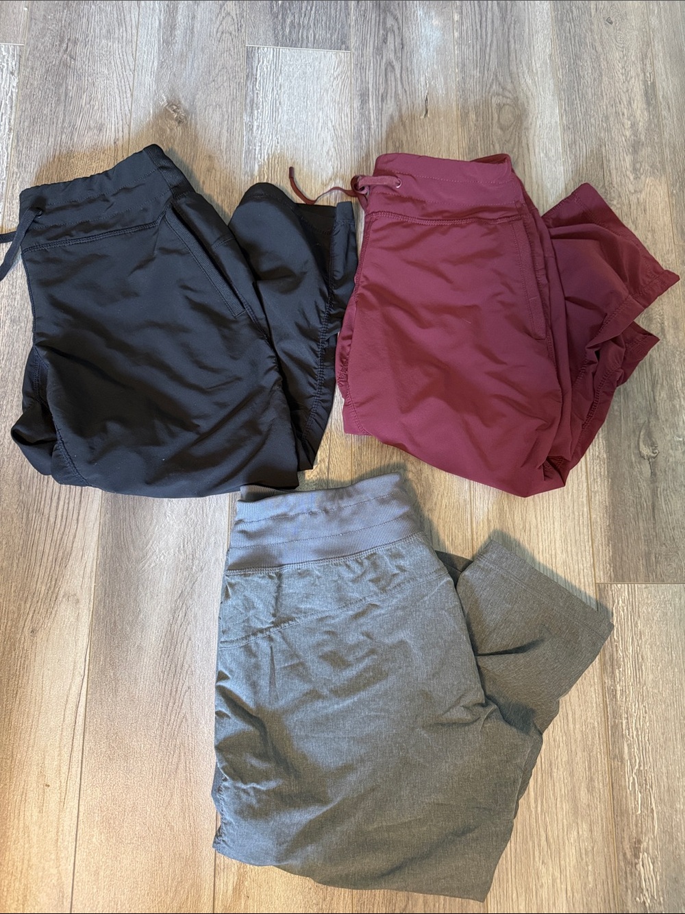 3-Pack Drawstring Jogger Pants/Capris - Black, Burgundy, Gray- Size Small - Picture 2 of 3